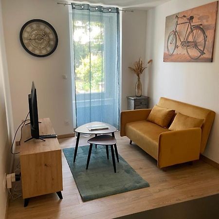 Bryas 1 - Appartement Charmant Châteauroux المظهر الخارجي الصورة
